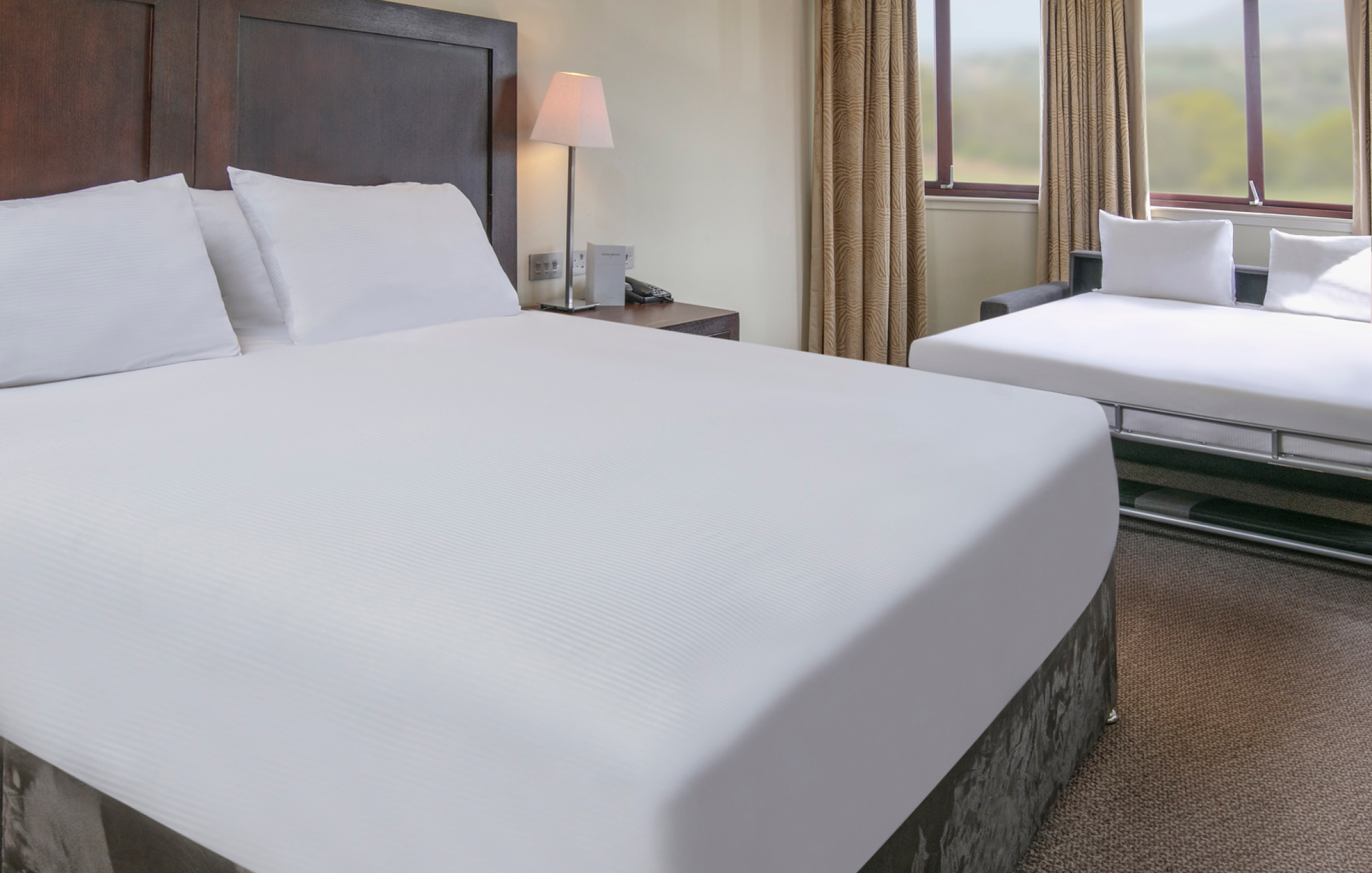 Classic Family Rooms in Glasgow | Glasgow Westerwood
