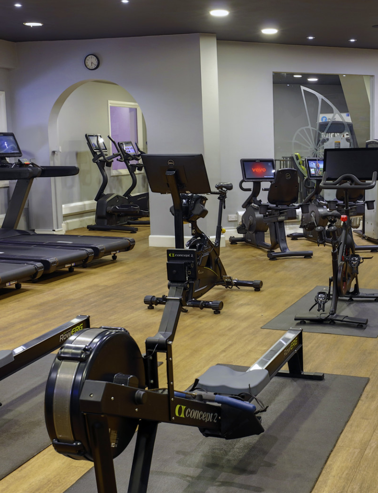 HEALTH CLUB 