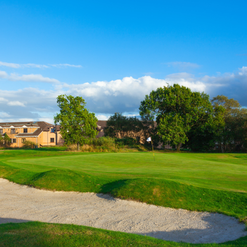 <p>18TH GREEN</p>